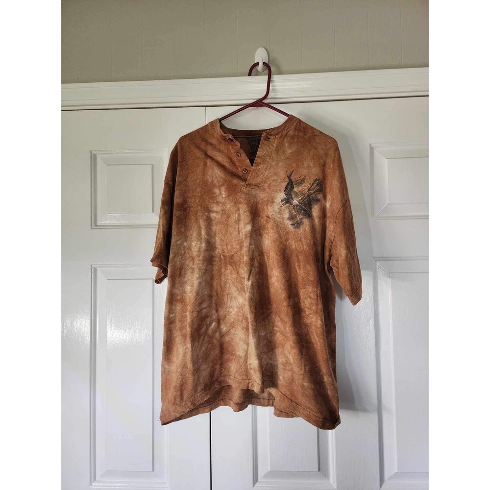 The Mountain 25 x 32 Leather Tag Eagle 3 Button Short Sleeve Henley
